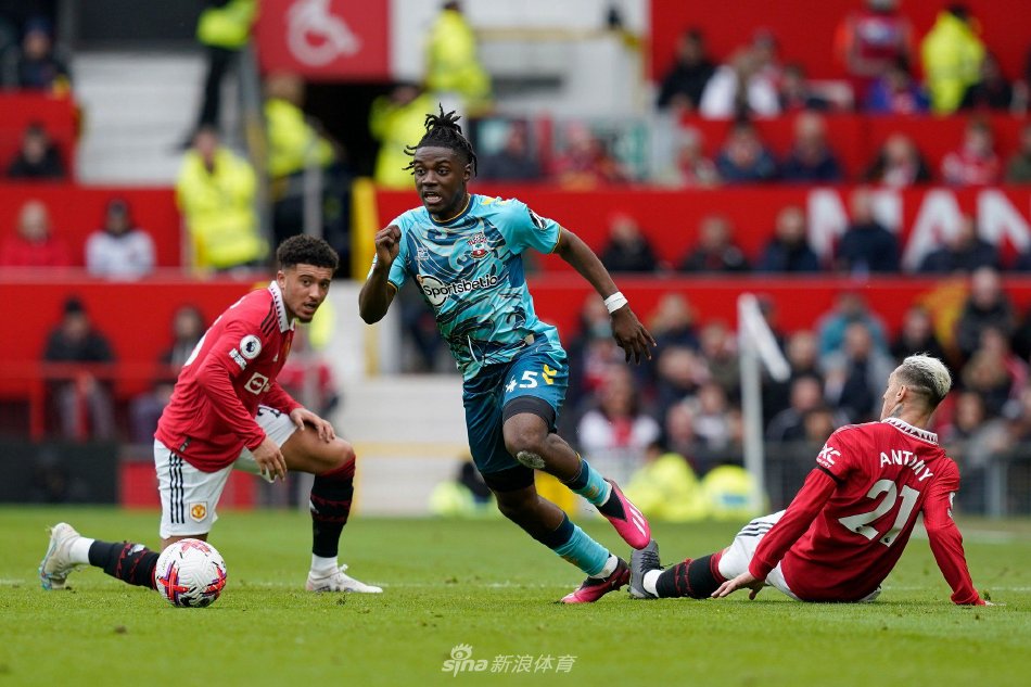 这进一步放 这进一步放